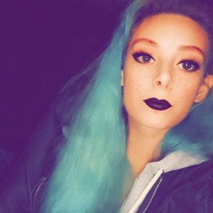 Meet your Posher, Julianna